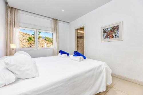 Carvajal Luxury apartment in first line