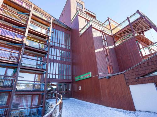 Studio rénové 5 pers, ski aux pieds, fibre et balcon