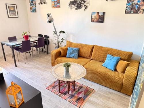 Sweet Home-PARKING GRATUIT - Appartement-proche centre ville-2 chambres