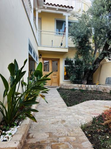 Under the Acropolis Plaka Luxury Apartment