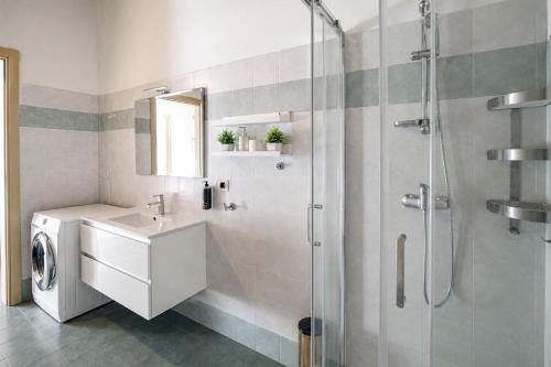 BIG Attico Goldoni 2 bagni [Duomo-M4 Lin Airport]
