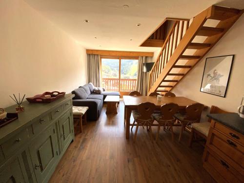 Résidence L'ermitage - Appartement 3 pièces mezzanine pour 6 personnes situé à Méribel centre proche des commerces et des pistes de ski MAE-7944