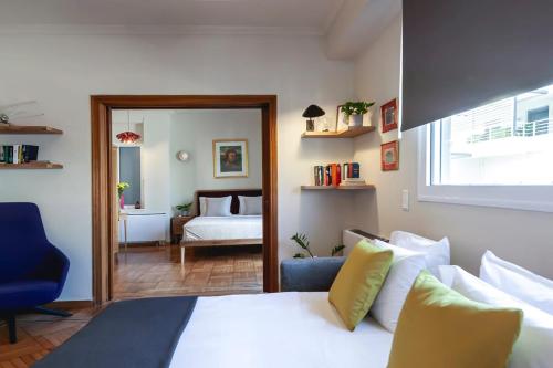 Stylish Athenian Apartment walk to Acropolis