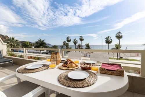 Luxury, Frontline Burriana Beach, Nerja