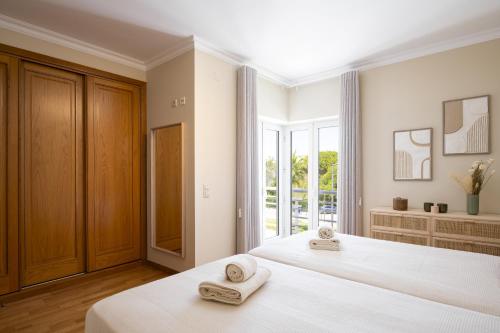 Moura Praia by Hdproperties