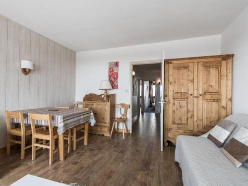 Appartement spacieux rénové Tignes, skis aux pieds, balcon, animaux OK