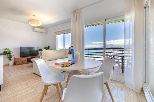 Marbella Beachfront Top Floor Sea View