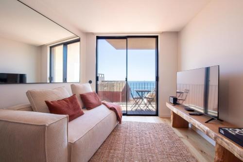 EDiTiON 309 - Luxury 2BR Apartments with Sea View and Balcony