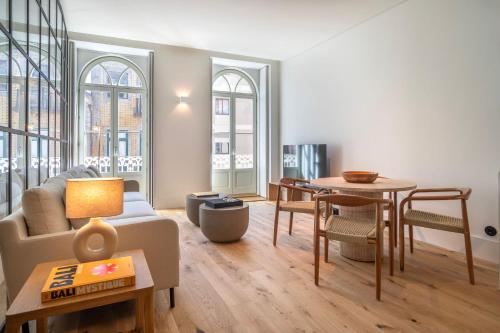 EDiTiON 147 - Luxury Seafront Apartments