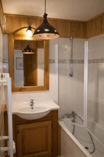Cembro 1900 - Appartement Chalet, Les Menuires