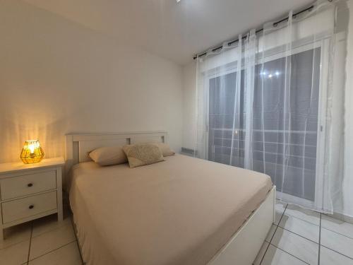 Large, spacious, fully equipped 4P - 2bedroom apartment - parking