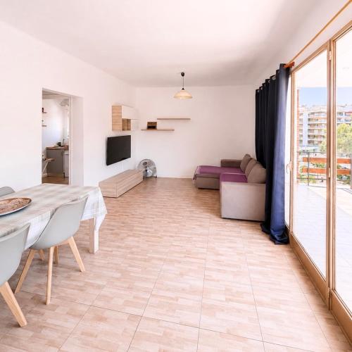 Apartamento para grupos de 7 en Carlos Büigas