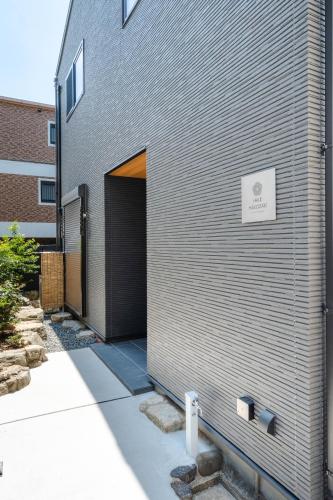 HALE HAKOZAKI ,博多5分,天神10分直通,2路線使える新築戸建て,最大8名,寝室3室,Wi-Fi,洗濯乾燥機完備