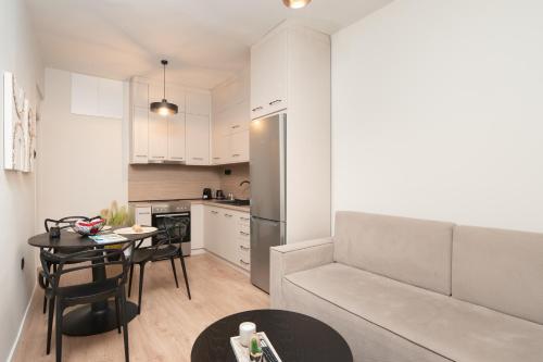 AK Private Stay