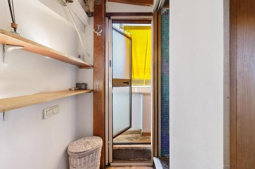 Romantic Studio Apartment Near Park