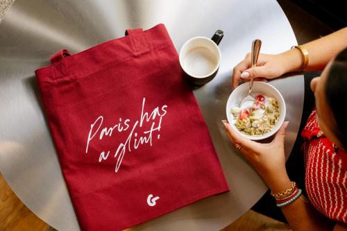Glint Paris