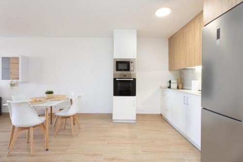 LAS AMÉRICAS PREMIUM - 2 Bedrooms Pool & 20m2 Terrace