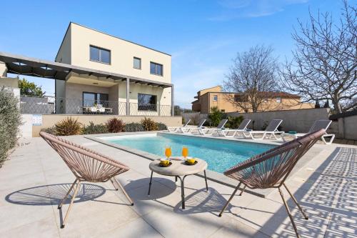 Villa Helios in Pomer,Medulin - by Istrabook