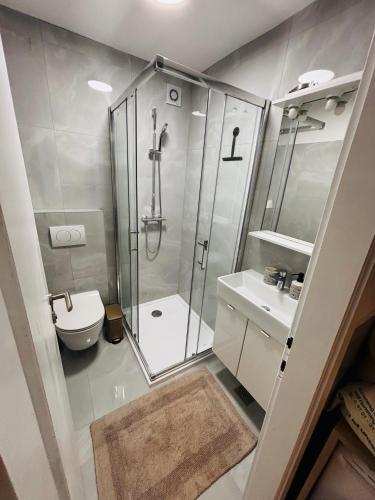 Blue Pearl Apartment