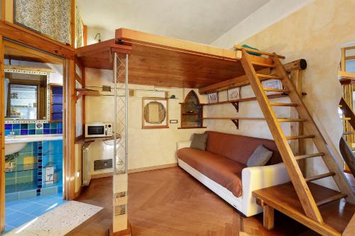 Romantic Studio 2