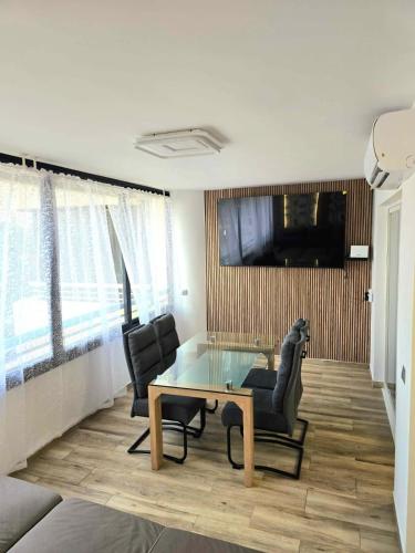 DANIEL Flat SWIMMING POOL BENIDORM LEVANTE