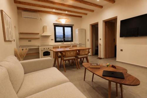 Oenops Kampos Retreat