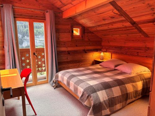 Chalet with sauna & fireplace