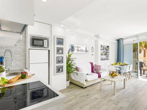 Blush Palm Apartment