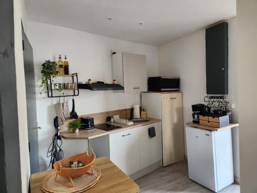 Cozy studio with sleeping area-cool comfort