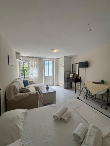 Chrysomallousa Cozy Apartment