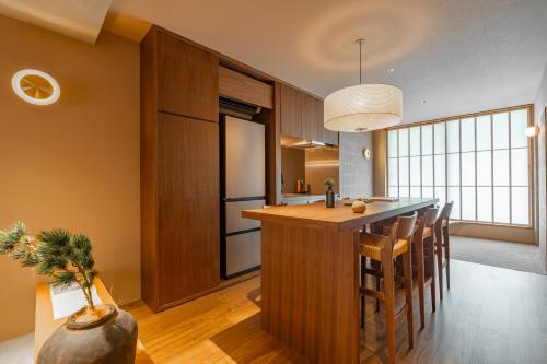 Voma Hotel Shinjuku, Newly Built in 2026, 2F Hotel Quality 4-Minute Walk From The Station