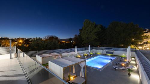 Apartment with pool Jeniffer by Villas Guide