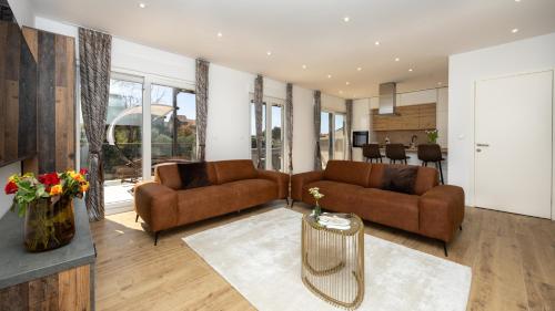 Apartment with pool Jeniffer by Villas Guide