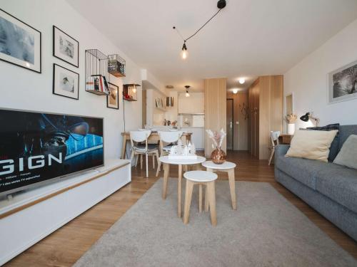Appartement rénové 47m² - 6 pers, proche pistes et commodités, quartier animé, parking inclus