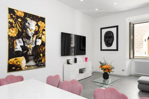 Borghese Palace Luxury Apartment