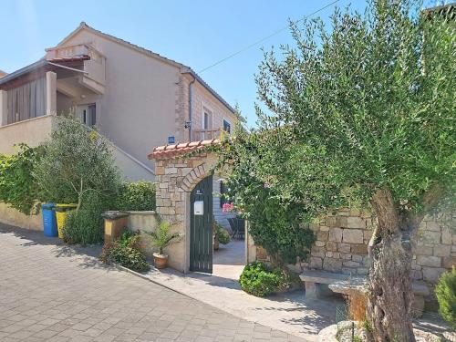 Holiday Home Ana-3 by Interhome