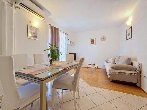 Holiday Home Ana-3 by Interhome