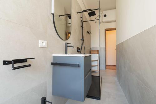 Bocconi-Fondazione Prada 20 mins to Duomo, 2 Bedrooms