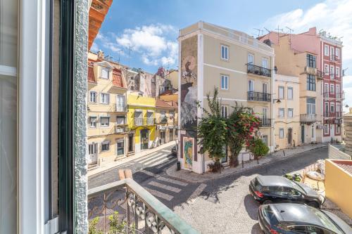 Elegant Duplex by Downtown Lisbon - Sleeps 6