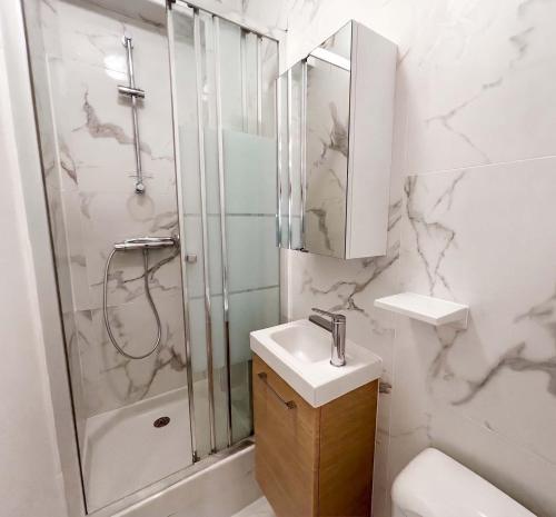 New 112 Suite Polly - Cosy Apartment Paris Center
