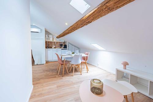 Les Suites du 48J Design 7 Suites Clim et kitchenette centre ville