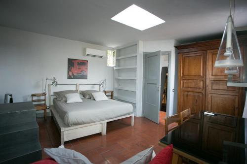 Zev's terrace in Trastevere - Saint Peter view