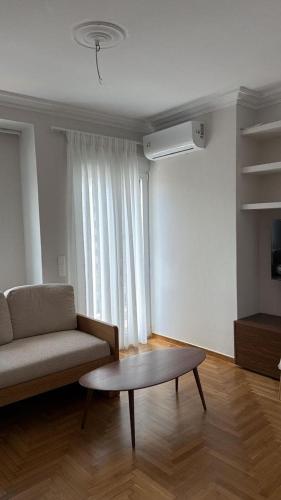 2BR Apt President Hotel View Near Metro