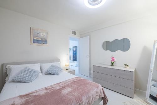 In the Heart of Cannes - Central and Elegant