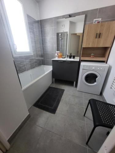 Bright cozy space Fully equipped 4 to 6 guests
