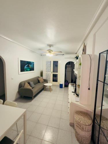 Sunny Apartament with Pool & Beach
