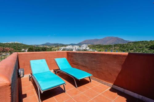 Stylish Duplex Apartment in Estepona, Spain - Sea Views, Pool & Coastal Living