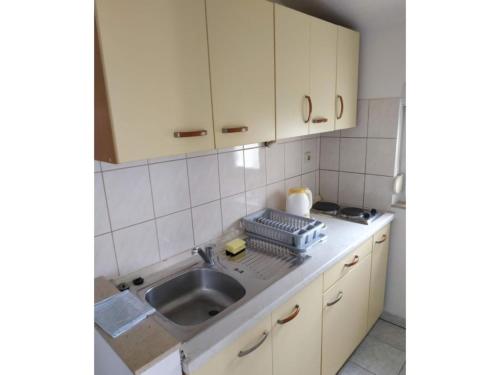 Apartments and Rooms Juradin - Classic One Bedroom Apartment with Terrace A7