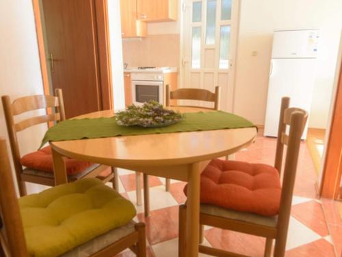 Villa Maslina-Olive two bedroom apartment with balconies and sea view Faros
