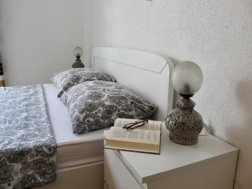 Apartments Jozo Ba ka Voda - One Bedroom Apartment with Balcony and Mountain View